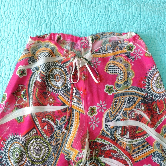 Flowy sheer beach capris. Drawstring 1 size. - Picture 4 of 7